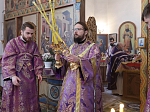В субботу первой седмицы Великого поста Правящий Архиерей совершил Литургию в Троицком храме пгт Подгоренский