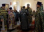 В среду четвертой седмицы Великого поста Преосвященнейший епископ Дионисий совершил Литургию Преждеосвященных Даров в храме Богоявления Господня села Сухой Донец