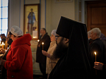 Во вторник первой седмицы Великого поста Преосвященнейший епископ Дионисий совершил повечерие с чтением Великого канона прп. Андрея Критского в Тихоновском соборном храме города Острогожска