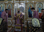 В субботу первой седмицы Великого поста епископ Россошанский и Острогожский Дионисий возглавил богослужение в храме святого мученика Иоанна Воина города Богучара