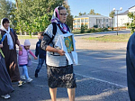В Русской Журавке прошли крестным ходом и помолились на месте разрушенного храма в честь иконы Божией Матери «Неопалимая Купина»