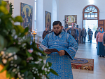 В преддверии престольного праздника Архипастырь совершил всенощное бдение в Покровском храме с. Шапошниковка Ольховатского района