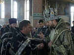 Преосвященнейший епископ Дионисий совершил в Свято-Ильинском кафедральном соборе города Россоши последнюю в этом году Литургию Преждеосвященных Даров