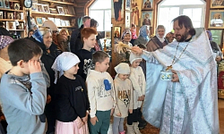 В храме Архистратига Божия Михаила села Воробьевка совершено торжественное богослужение