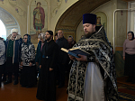 В пятницу 2-й седмицы Великого поста правящий архиерей совершил Литургию Преждеосвященных Даров в Казанском храме с. Гнилое