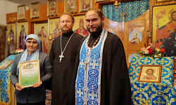В храме Покрова Пресвятой Богородицы села Лозовое состоялось праздничное всенощное бдение