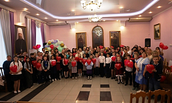 В воскресной школе «Добро» Ильинского кафедрального собора состоялось праздничное мероприятие ко Дню матери