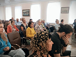 В здании Епархиального управления города Россошь прошла очередная встреча с прихожанами в рамках программы «Исследуйте Писания»