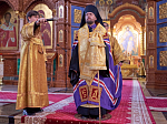 Епископ Россошанский и Острогожский Дионисий сослужил главе Воронежской митрополии за всенощным бдением в канун праздника Собора Воронежских святых