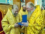 Торжественное соборное богослужение в праздник Собора Воронежских святых было совершено в Благовещенском кафедральном соборе города Воронежа