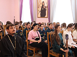  В воскресной школе города Россошь прошла встреча со студентами, приуроченная ко дню Победы в Великой Отечественной войне