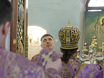 Епископ Дионисий совершил Божественную литургию в храме Рождества Пресвятой Богородицы села Верхний Карабут Подгоренского района