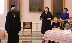 В воскресной школе Ильинского кафедрального собора состоялась дискуссия среди учителей общеобразовательных школ «Священное Писание в школе: источник смыслов, образов и воспитания».