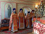 Преосвященнейший Дионисий епископ Россошанский и Острогожский совершил Литургию в храме Архистратига Божия Михаила г. Острогожска