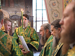 В день памяти преставления Сергия, игумена Радонежского епископ Дионисий сослужил сонму Архипастырей в Гефсиманском Черниговском скиту