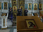 Преосвященнейший епископ Дионисий совершил в Свято-Ильинском кафедральном соборе города Россоши последнюю в этом году Литургию Преждеосвященных Даров