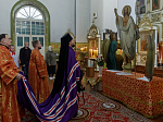 Правящий Архиерей возглавил служение Божественной литургии в храме святых апостолов Петра и Павла районного центра Репьевка