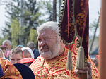 Епископ Россошанский и Острогожский Дионисий совершил Литургию в храме святых апостолов Петра и Павла с. Репьевка
