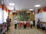 В Богучарском детском садике «Родничок» прошел рождественский утренник