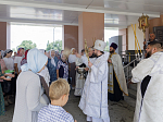 В день престольного праздника Архипастырь совершил Божественную литургию в храме Всемилостивого Спаса города Россошь