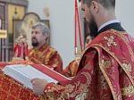 В день Радоницы Преосвященнейший епископ Дионисий совершил Литургию в Воскресенском соборе Белогорского епархиального мужского монастыря