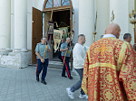 Преосвященнейший Дионисий епископ Россошанский и Острогожский совершил Литургию в храме Архистратига Божия Михаила г. Острогожска