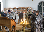 В среду второй седмицы Великого поста епископ Дионисий совершил Литургию Преждеосвященных Даров и диаконскую хиротонию в Казанском храме поселка Каменка