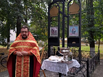 Молитва на месте утраченного храма: в селе Рудня совершили водосвятный молебен в день памяти Иоанна Крестителя