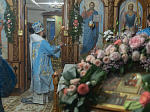 Архипастырь возглавил торжественное Богослужение в храме Покрова Пресвятой Богородицы города Павловска