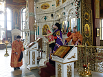 В праздник Светлого Христова Воскресения Преосвященнейший епископ Дионисий совершил Пасхальную великую вечерню в Свято-Ильинском кафедральном соборе г. Россоши
