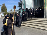 Епископ Дионисий совершил Божественную литургию в Свято-Троицком соборе Серафимо-Дивеевского монастыря с. Дивеево Нижегородской области