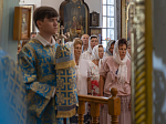 Епископ Дионисий 21 июля, в день празднования Казанской иконы Божией Матери, совершил Божественную литургию в Казанском храме пгт Каменка, центре Каменского благочиния