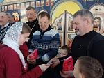 В храме Рождества Пресвятой Богородицы поздравили мужчин с Днем защитника Отечества