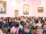  В воскресной школе города Россошь прошла встреча со студентами, приуроченная ко дню Победы в Великой Отечественной войне