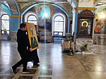 В храме Успения Пресвятой Богородицы города Калач освятили новонаписанные иконы