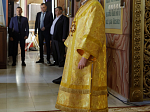 Глава Россошанской епархии возглавил служение Божественной литургии в Свято-Ильинском кафедральном соборе города Россоши