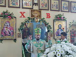 В праздник Святой Троицы Правящий Архиерей совершил Литургию в Свято-Троицком храме г. Россоши