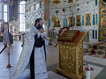 В Свято-Ильинском кафедральном соборе города Россоши совершено всенощное бдение с чином выноса Честного Креста Господня
