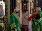 В праздник Входа Господня в Иерусалим глава Россошанской епархии совершил Литургию в Свято-Ильинском кафедральном соборе города Россоши
