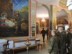 В военной части Острогожска было совершено молебное пение и славление празднику Рождества Христова