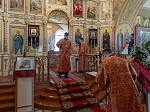 Преосвященнейший Дионисий епископ Россошанский и Острогожский совершил Литургию в храме Архистратига Божия Михаила г. Острогожска