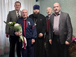 Благочинный Каменского церковного округа поздравил пенсионера-архитектора, построившего Казанский храм