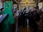 В праздник Входа Господня в Иерусалим глава Россошанской епархии совершил Литургию в Свято-Ильинском кафедральном соборе города Россоши