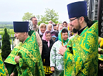 Благочинный Острогожского церковного округа иерей Алексий Курганский возглавил торжественное богослужение в храме Святого Духа села Петренково