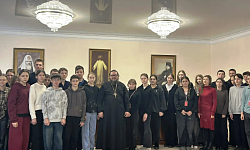 Клирик Свято-Ильинского кафедрального собора провел встречу с россошанскими школьниками