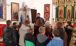  В дни Пасхальной Седмицы ребята из Подгоренской школы № 1 посетили храм преподобного Сергия Радонежского