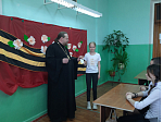 Протоиерей Владимир Шереметов встретился с учащимися школы №6