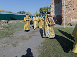 Архипастырь возглавил торжественное богослужение в день престольного праздника храма апостола и евангелиста Иоанна Богослова села Гороховка Верхнемамонского района