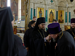 Глава Россошанской епархии возглавил служение Божественной литургии в Свято-Ильинском кафедральном соборе города Россоши