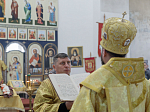 Архипастырь возглавил торжественное богослужение в день престольного праздника храма апостола и евангелиста Иоанна Богослова села Гороховка Верхнемамонского района
